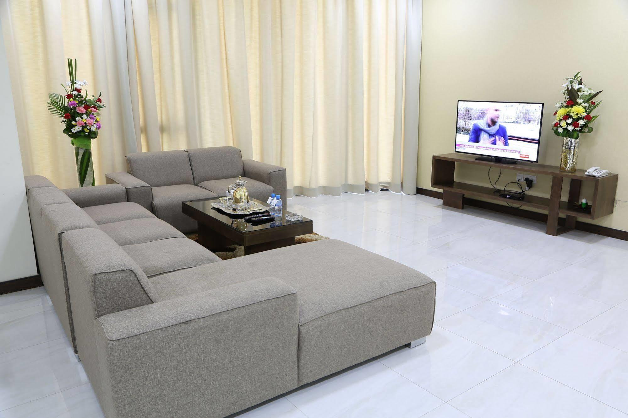 Belle Tower Luxury Apartments Manama Exterior photo