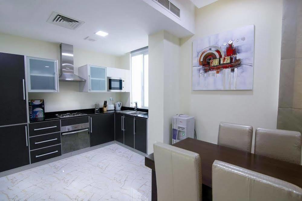 Belle Tower Luxury Apartments Manama Exterior photo